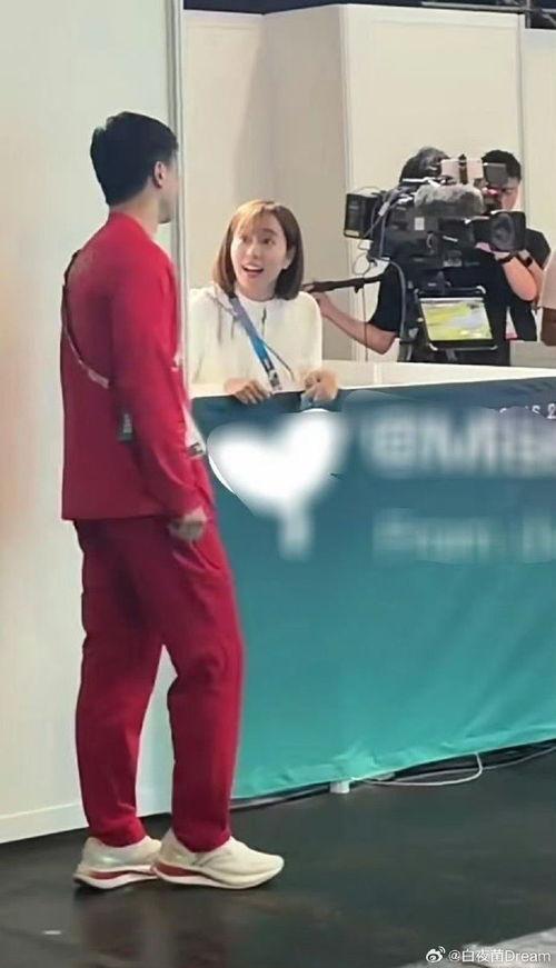 女乒采访吃瓜,吃瓜背后的拼搏与汗水